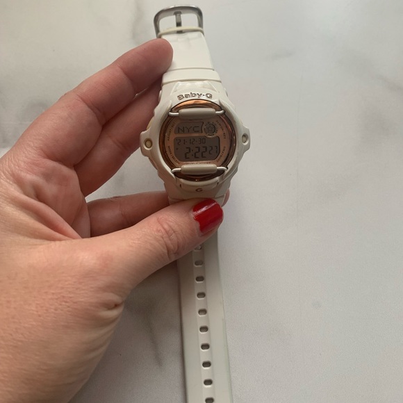 Baby- G white and rose gold face digital watch. - Picture 5 of 5